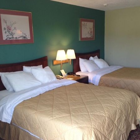Mid Ohio Inn Bellville Δωμάτιο φωτογραφία