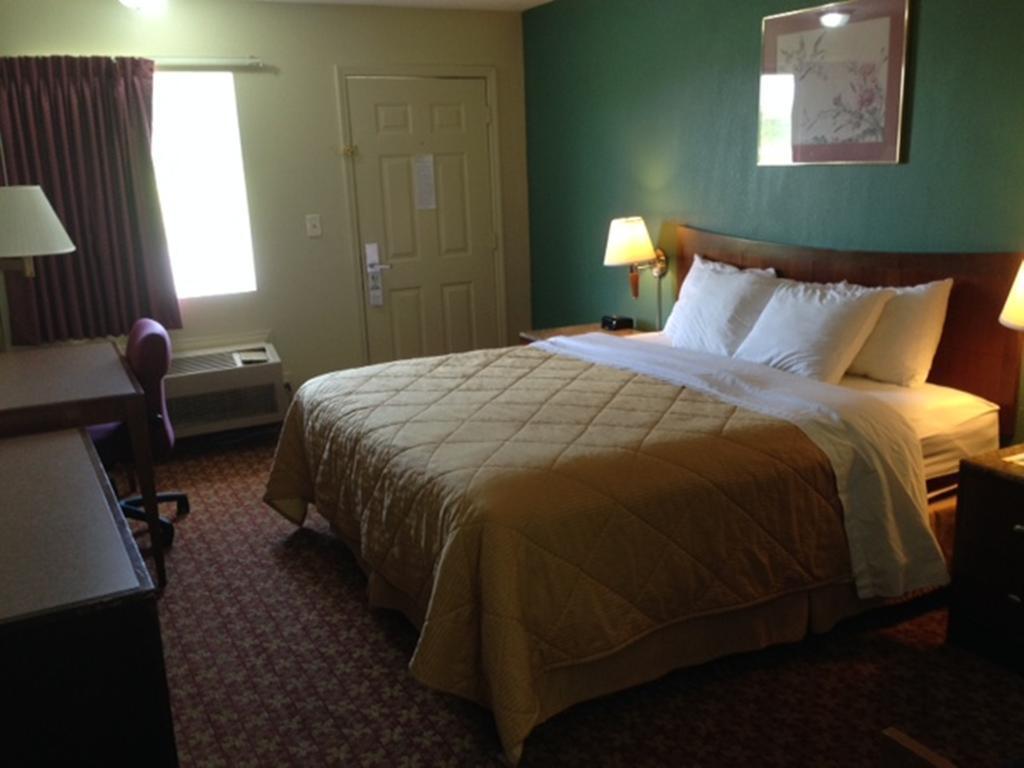 Mid Ohio Inn Bellville Δωμάτιο φωτογραφία