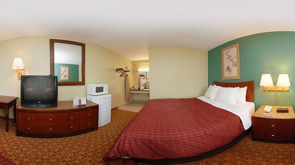 Mid Ohio Inn Bellville Εξωτερικό φωτογραφία